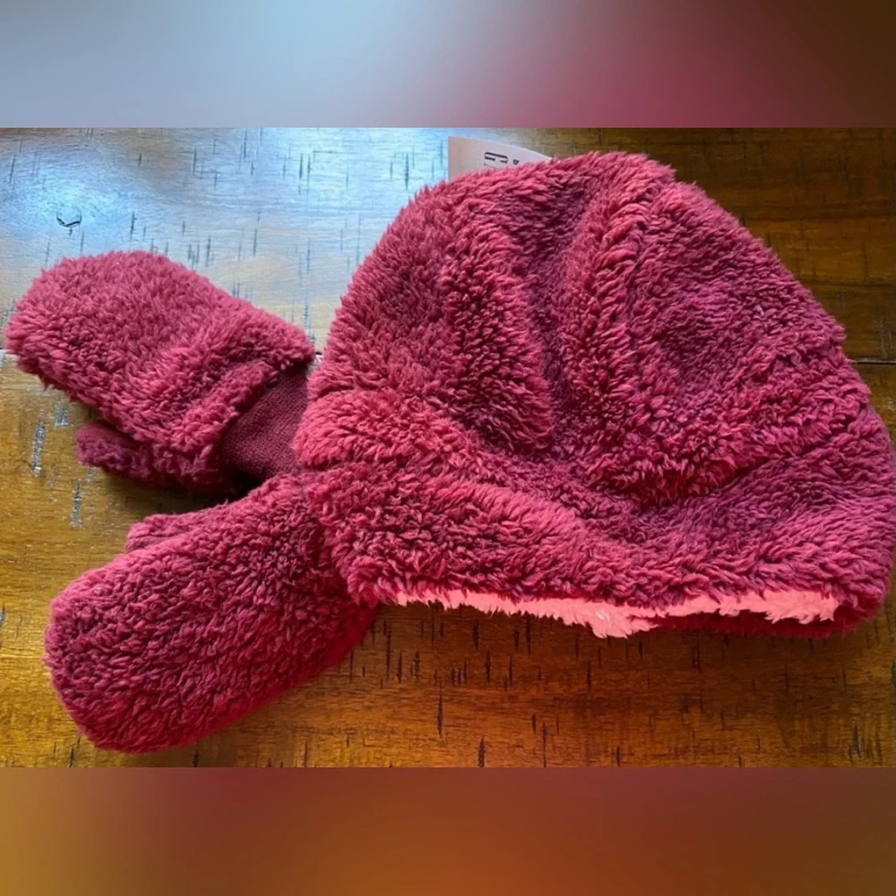 •NWT•Baby Gap Sherpa Trapper Hat/Mitten Set